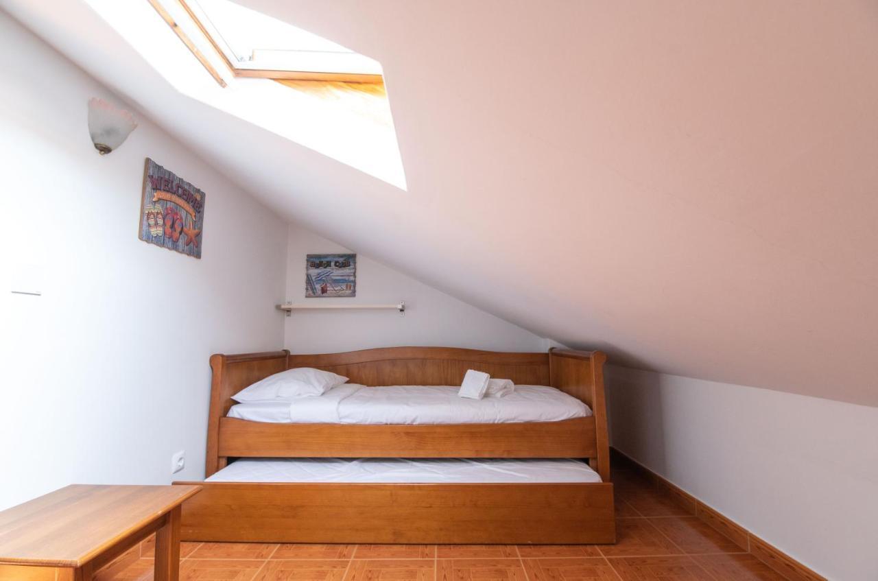 Steps To Beach 4Beds -Ac Self Check-In 2024 Reno Nazare Exterior photo